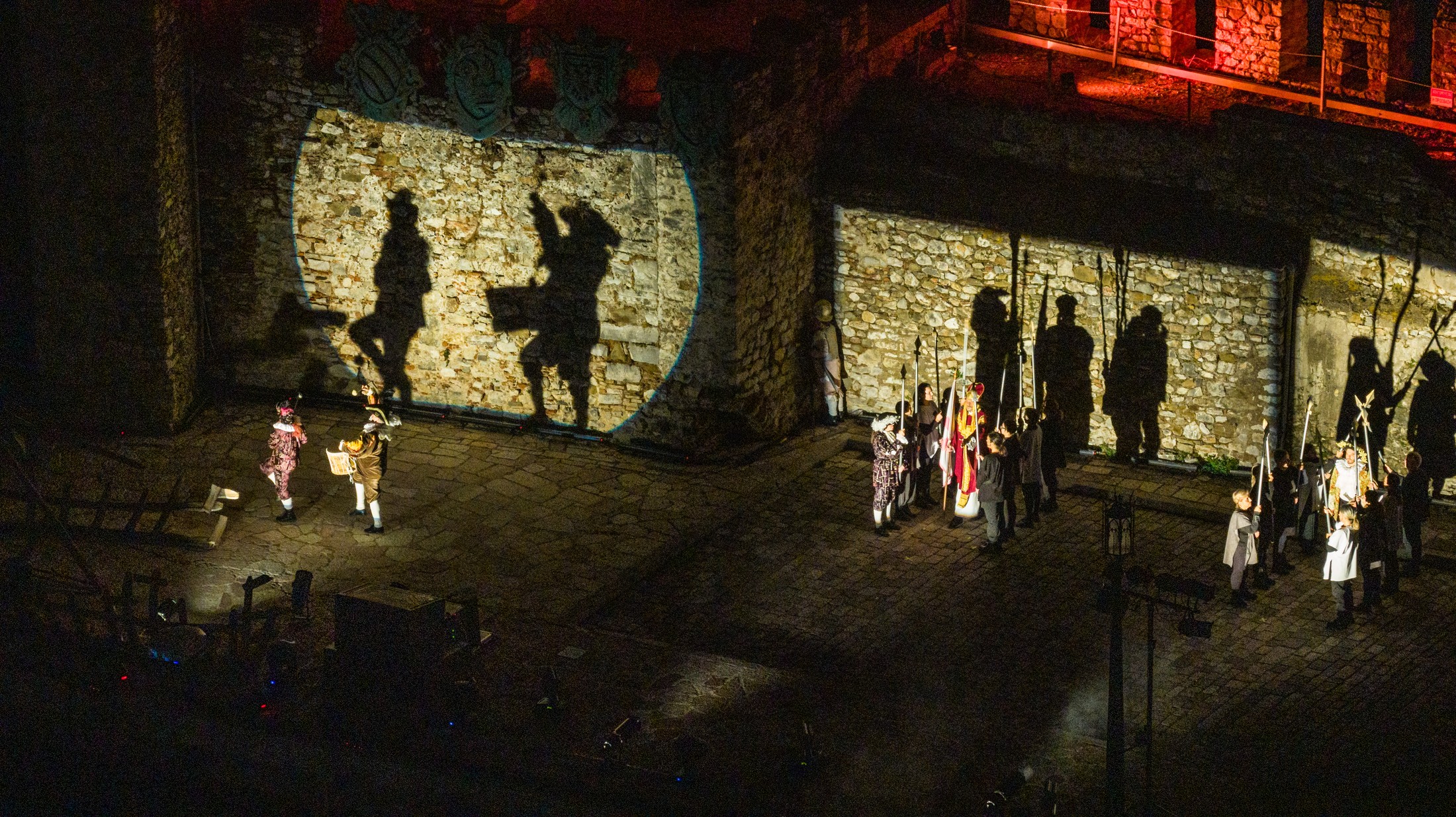 Honouring History: Anniversaries, memory, heroism